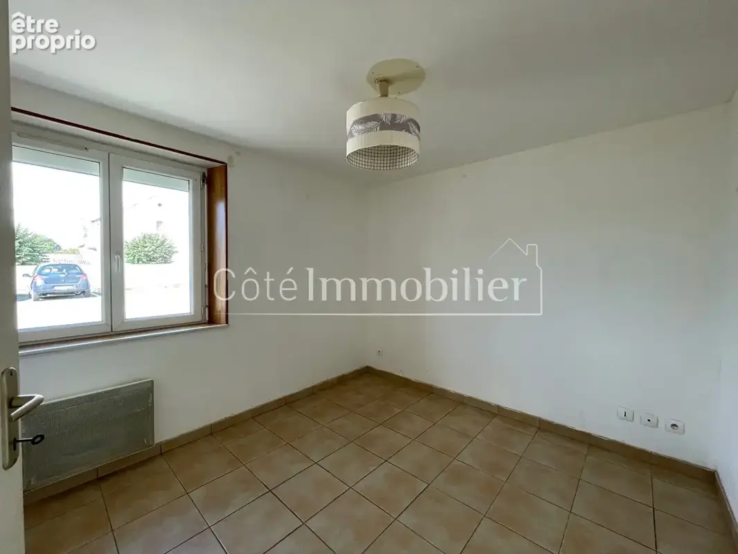 Maison de plain-pied avec jardin et grand garage - Saint-Mars-de-Coutais - photo 5