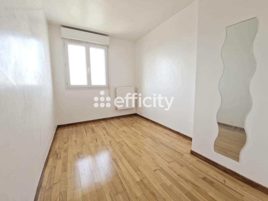 Appartement à BONDY