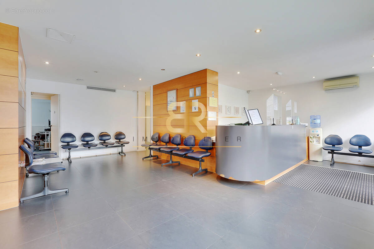 Commerce à CHARENTON-LE-PONT