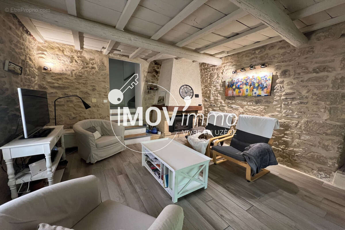 Maison à SAINT-QUENTIN-LA-POTERIE