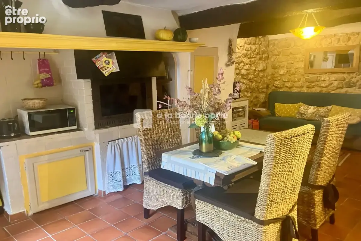 Maison 6 pièces 110 m² à vendre à Jouques (13490) - photo 8