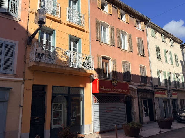 Appartement à LA VALETTE-DU-VAR