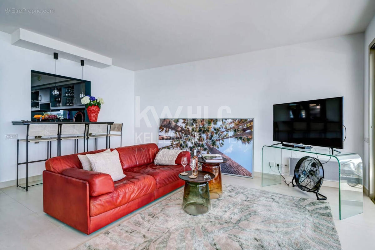 Appartement à VILLENEUVE-LOUBET