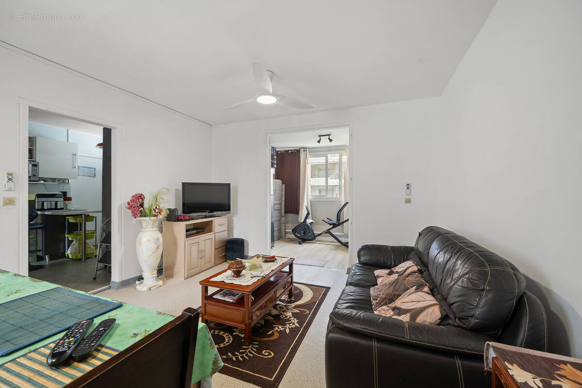 Appartement à SAINT-DENIS