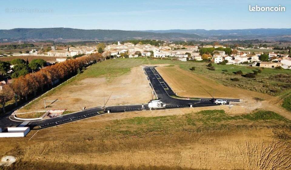 Terrain à SAINTE-VALIERE