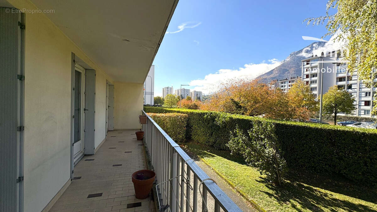 Appartement à SEYSSINET-PARISET