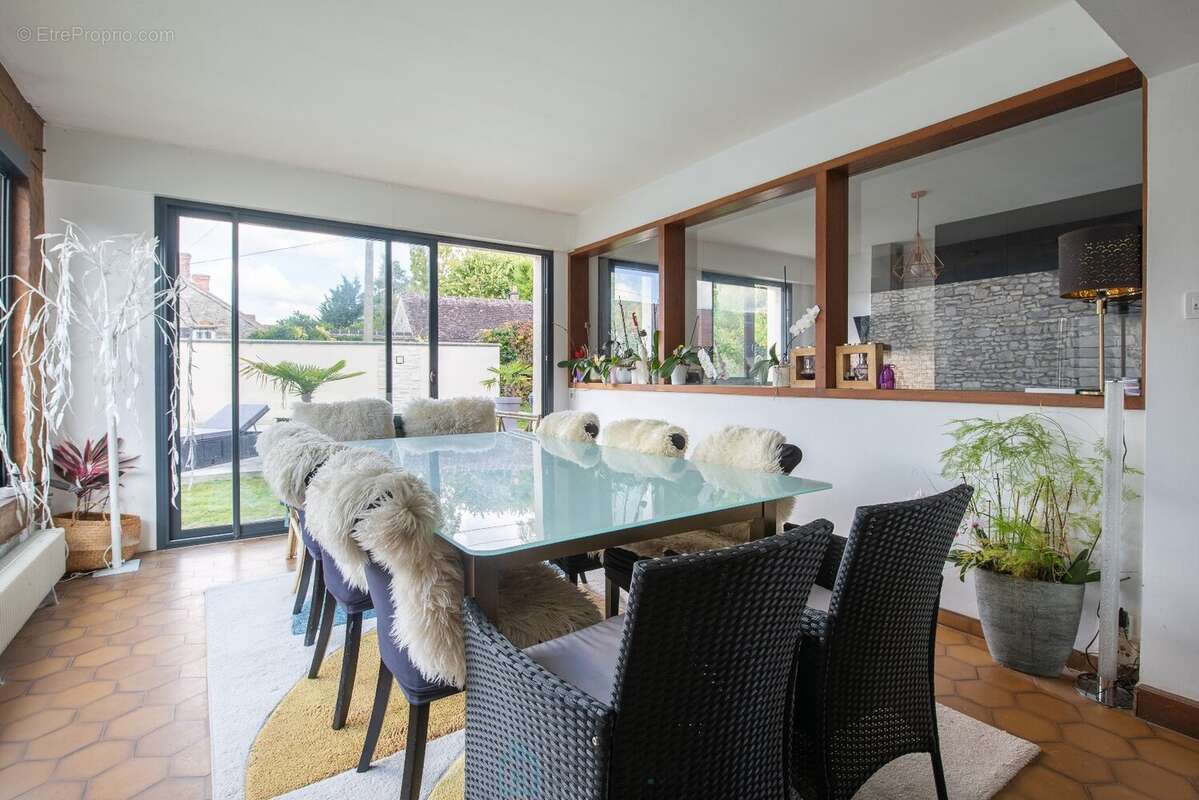 Maison à FONTAINEBLEAU