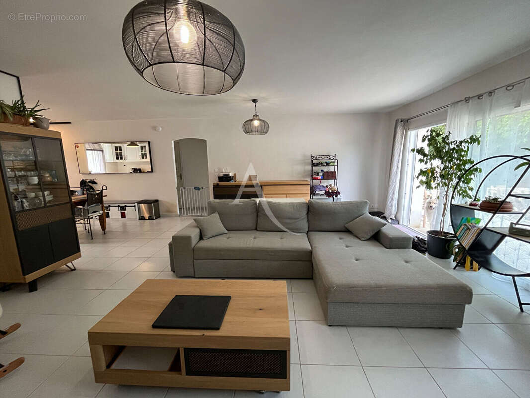 Maison  3 chambres - 2018 - LANDERONDE - photo 2