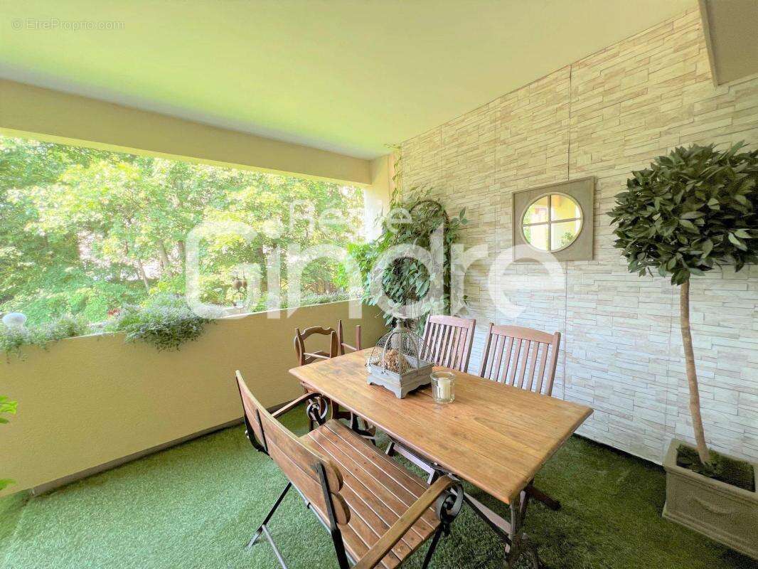 Appartement à LYON-9E