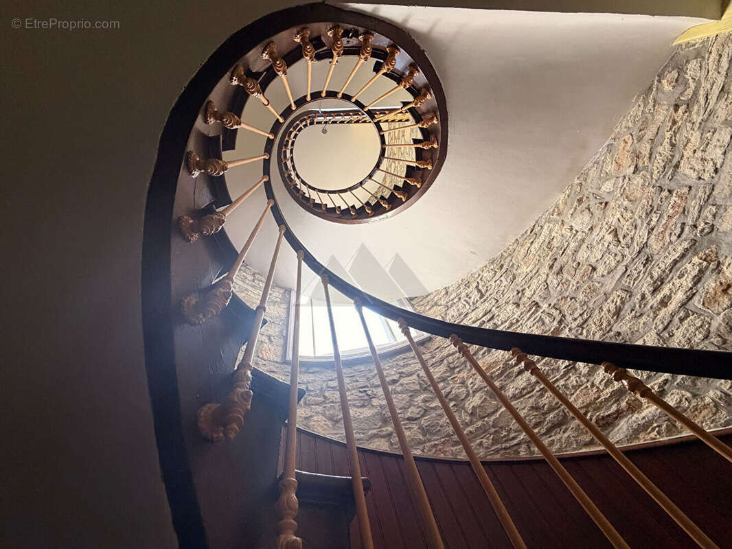 A vendre quimper historique magnifique appartement  3 chambres  135m2 - photo 2