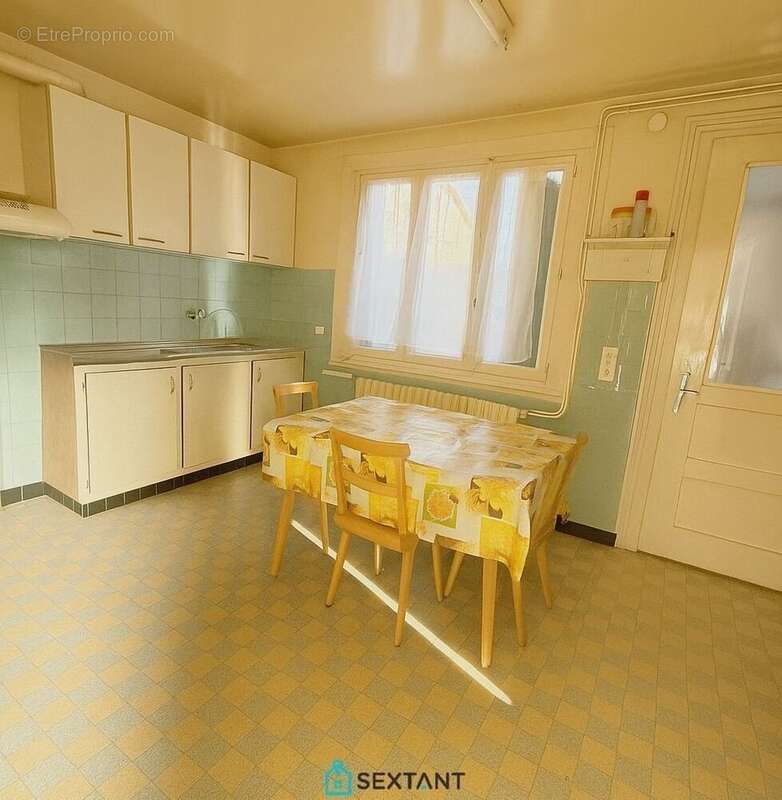 Maison à DIVONNE-LES-BAINS