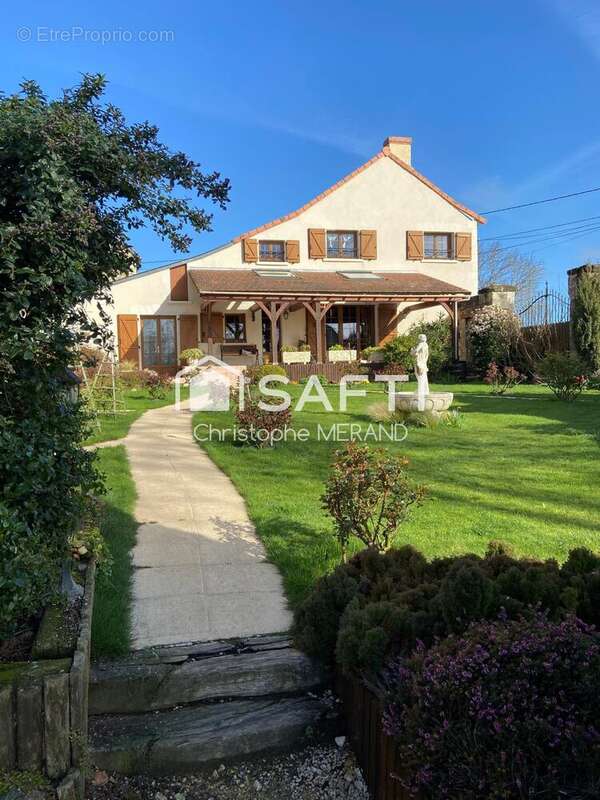 Photo 4 - Maison à DANGE-SAINT-ROMAIN