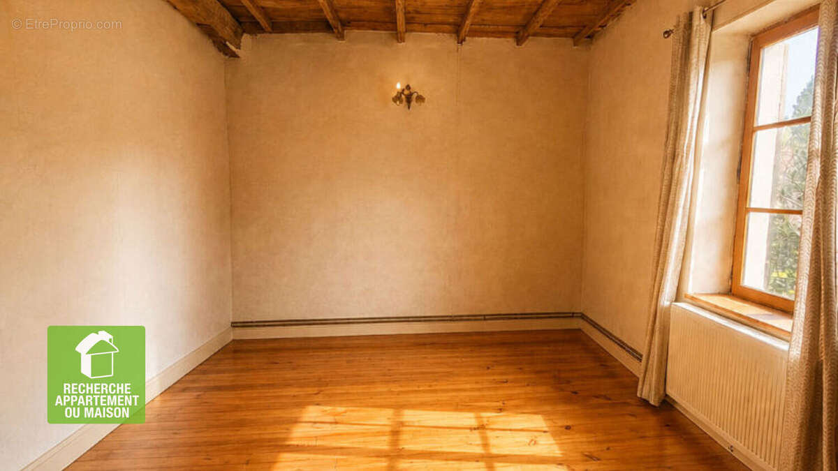 Maison à LES AVENIERES