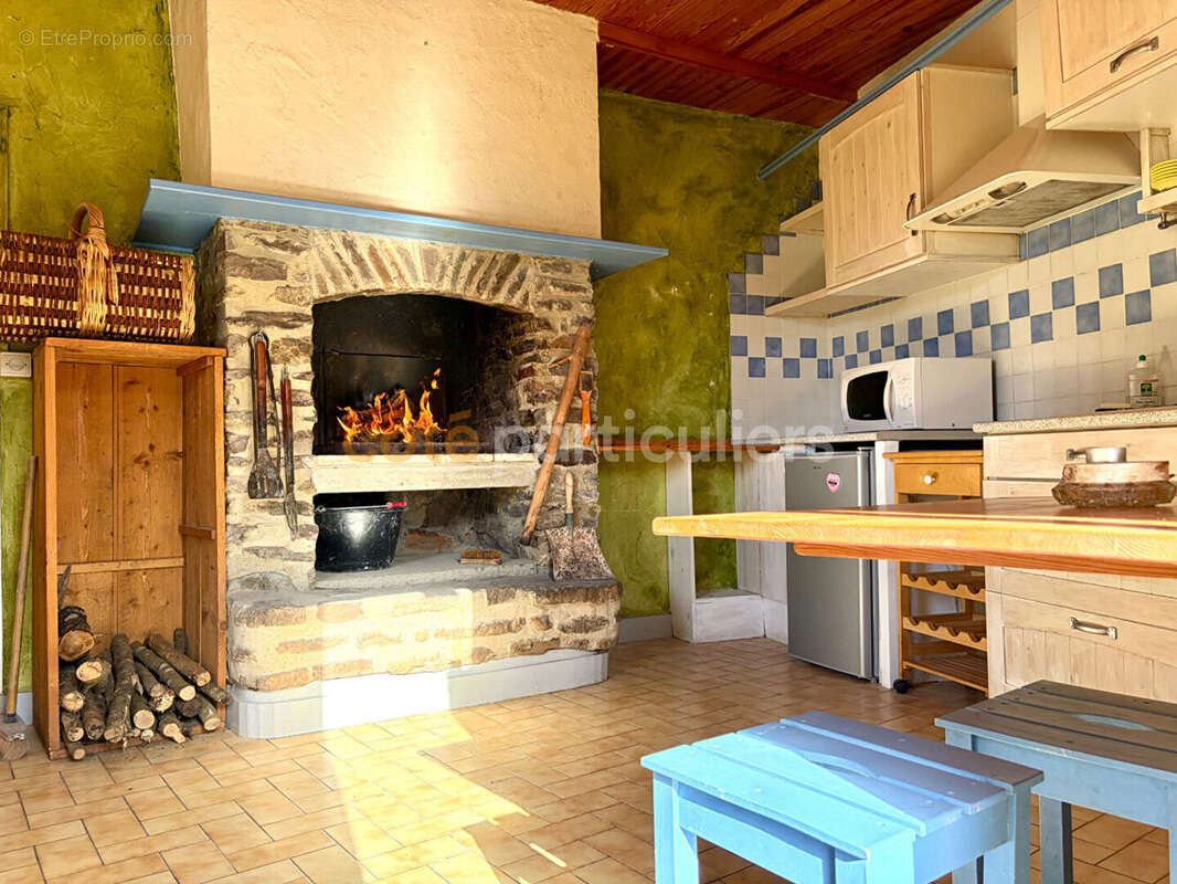 Charmante maison en pierre au coeur de Cerisy-la-Salle - photo 8
