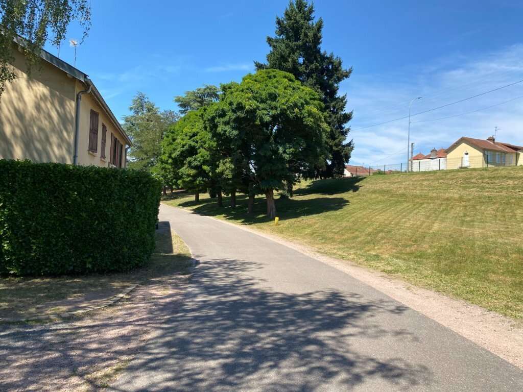 Appartement t4 74m2 le creusot - photo 9