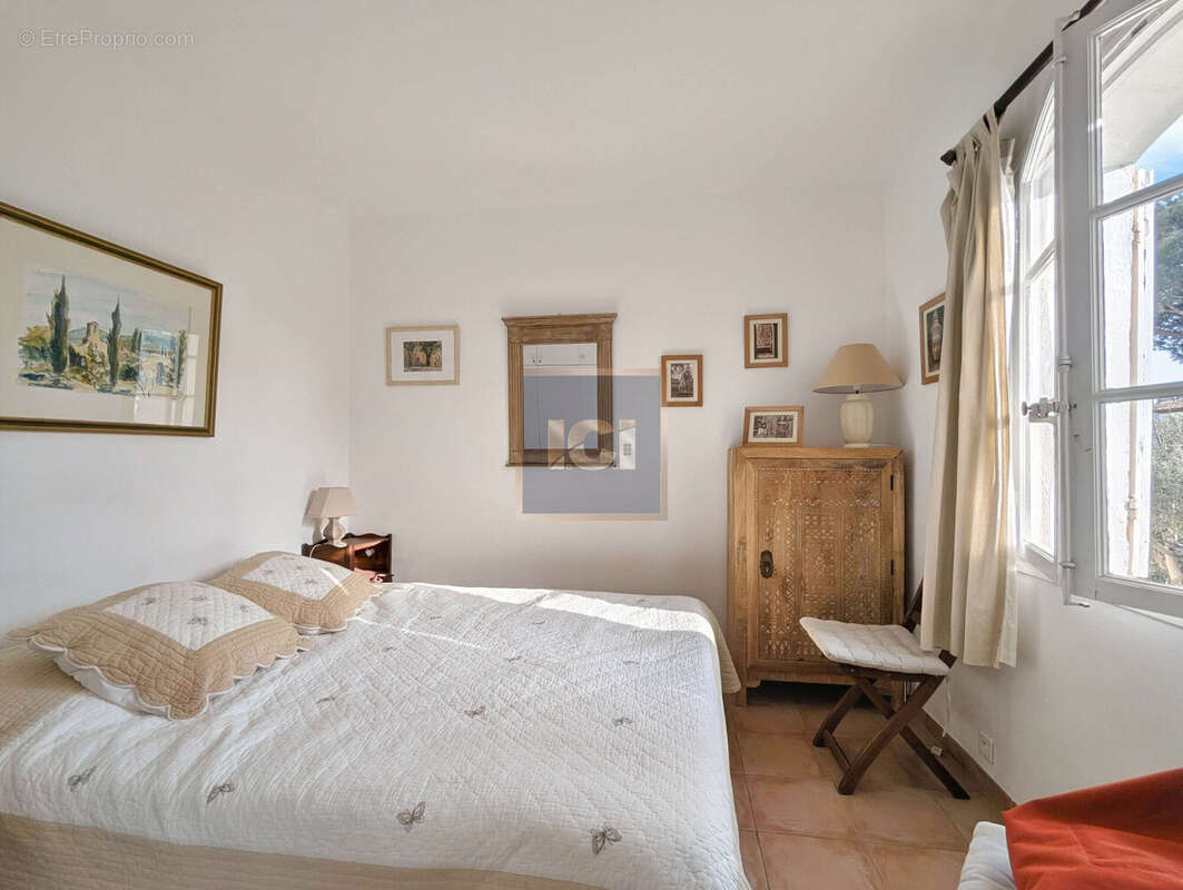 Appartement à GRIMAUD