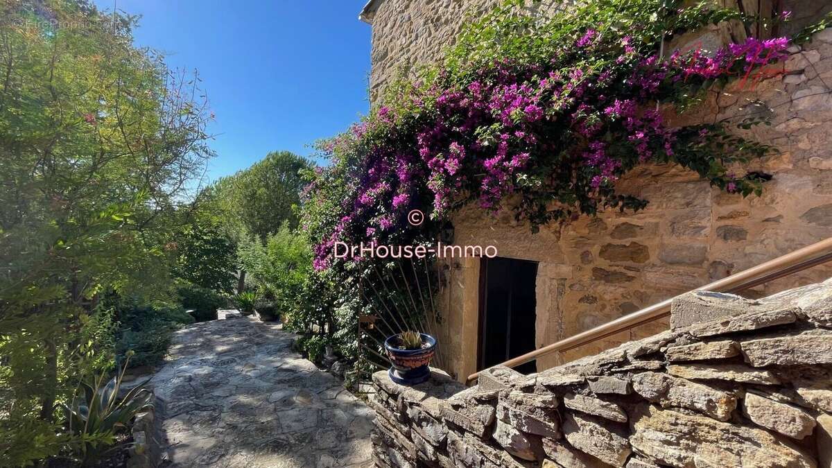 Maison à VEZENOBRES