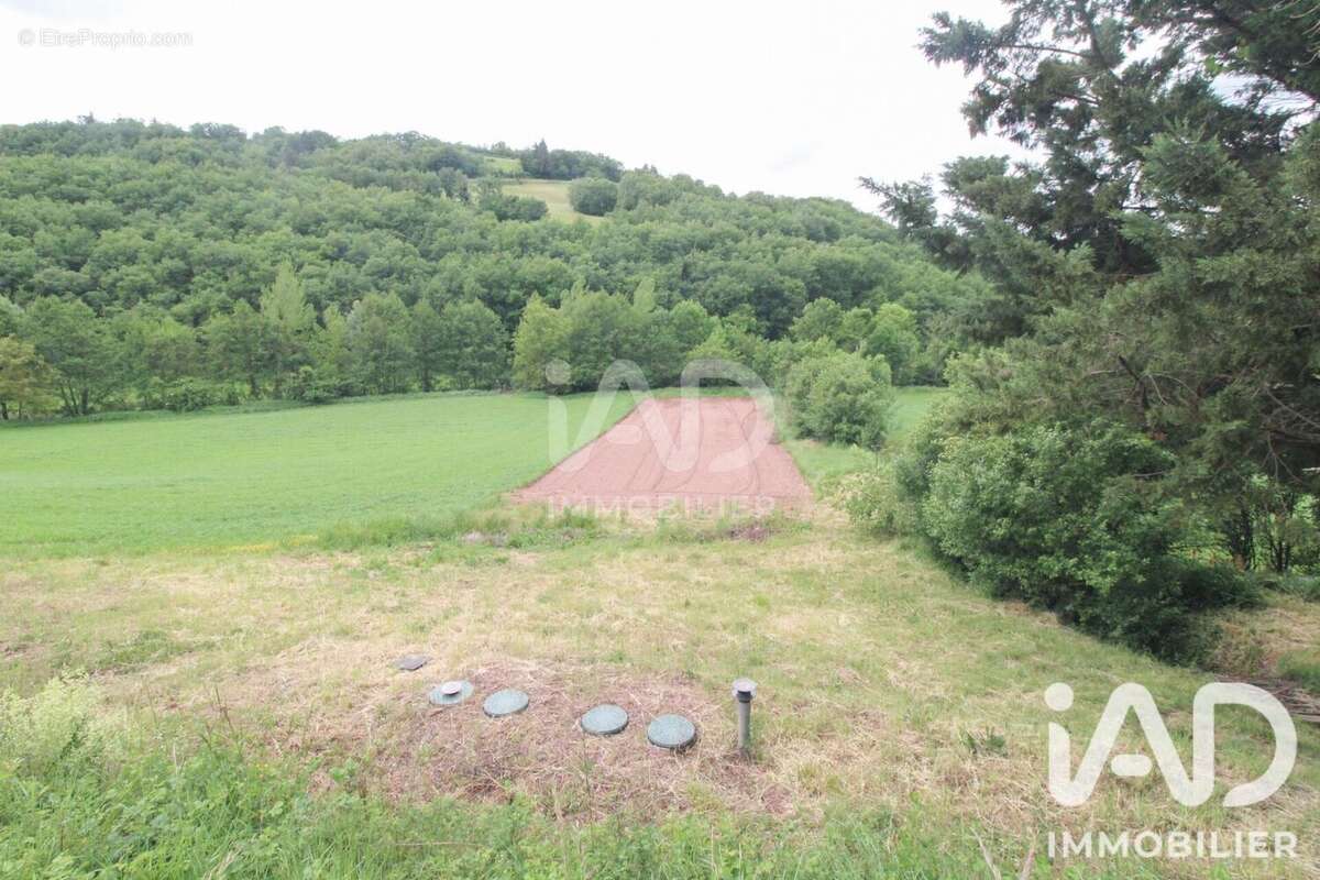 Maison 142 m² à Saint-Juery  - photo 4