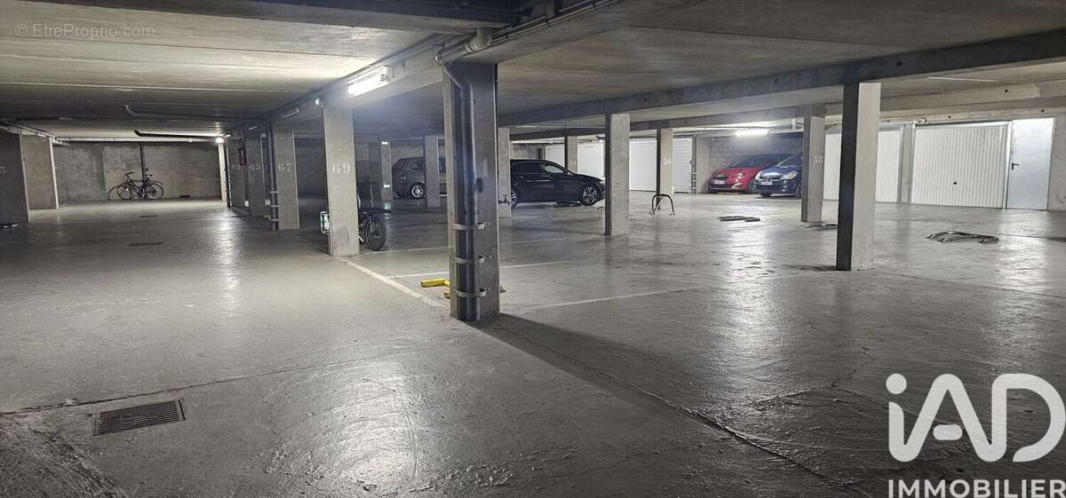Photo 7 - Parking à PARIS-19E