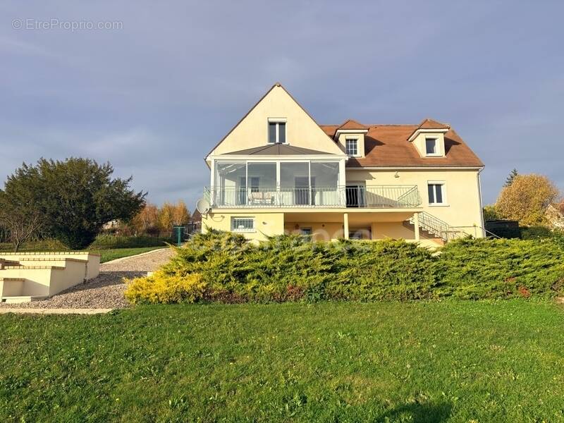 Maison à SAINT-BRIS-LE-VINEUX