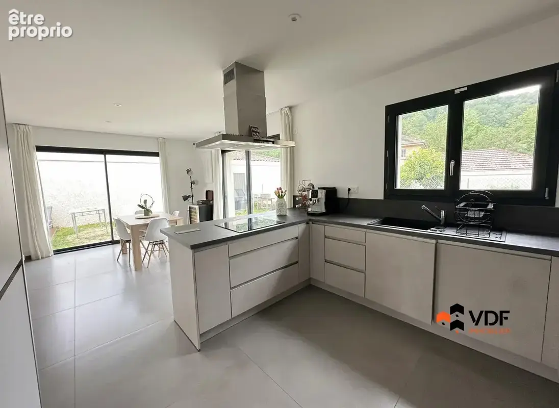 Maison 5 pièces 92 m² à vendre à Nivolas-Vermelle (38300) - photo 6