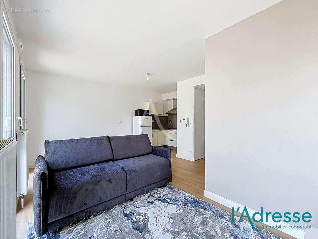 Appartement Laval 1 pièce(s) - Place de parking - 5 min de la gare - meublé - photo 2