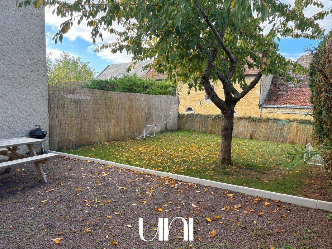 Maison à SAINT-PIERRE-SUR-DIVES