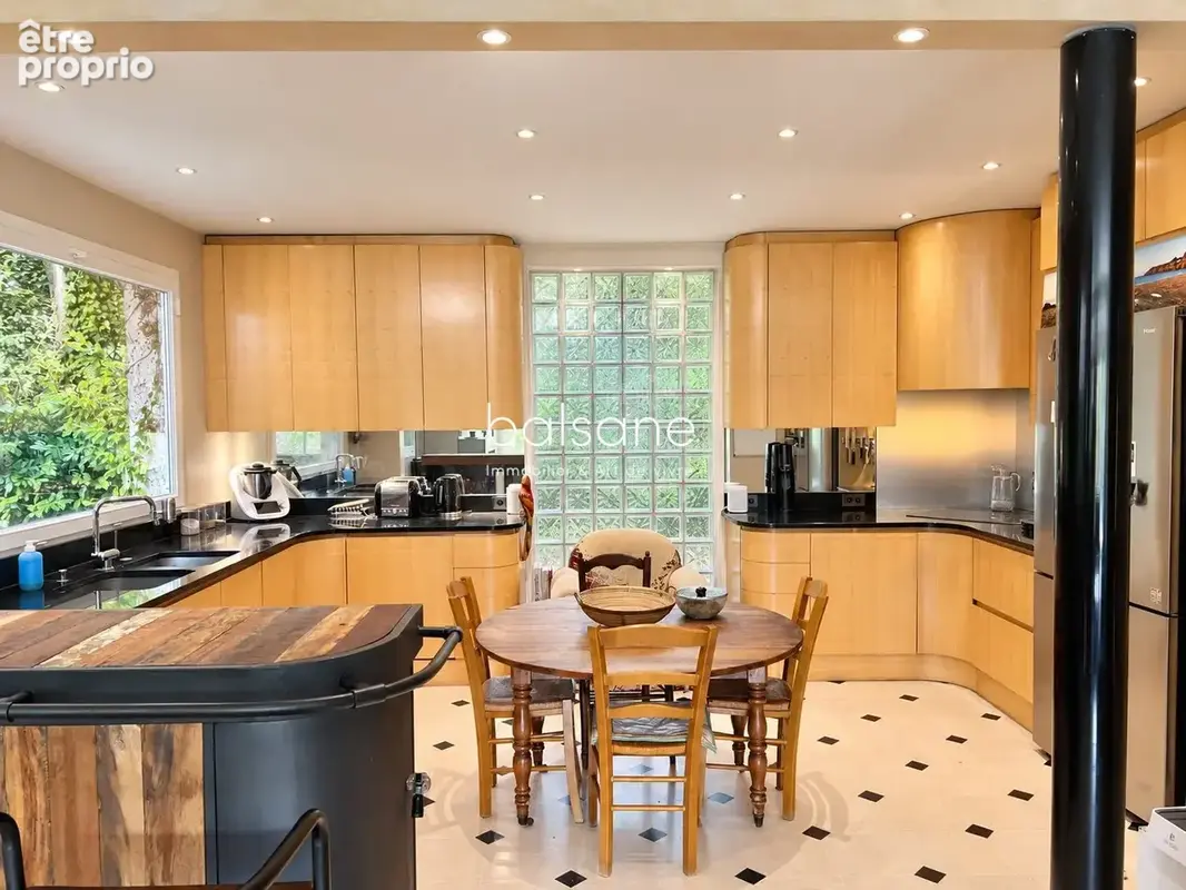 Maison 8 pièces 292 m² à vendre à Mont-Saint-Aignan (76130) - photo 2