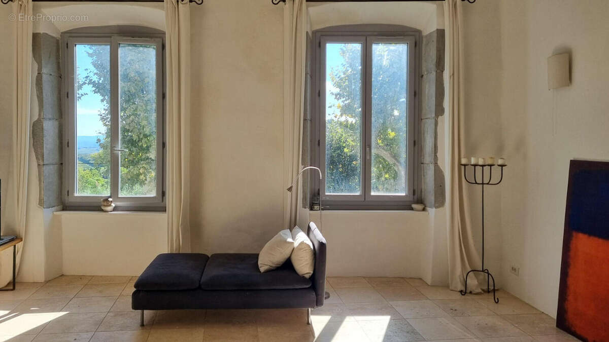 20251001114234 - Maison à ALAIGNE