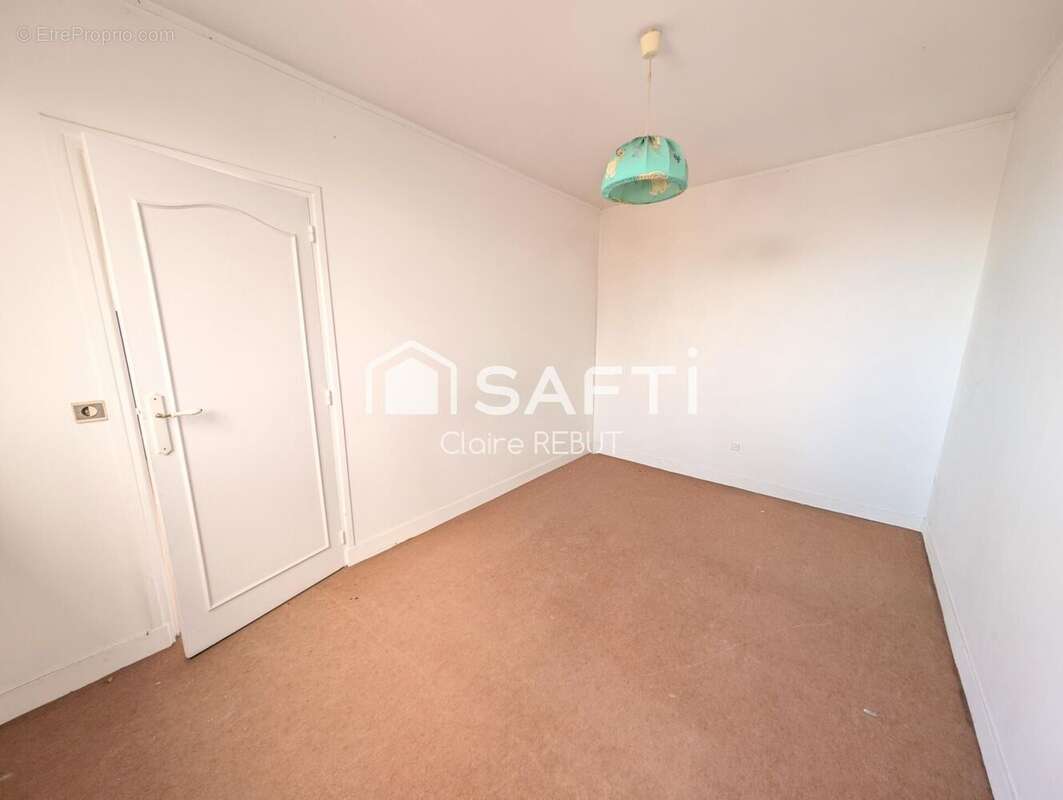 Photo 3 - Appartement à LIVRY-GARGAN