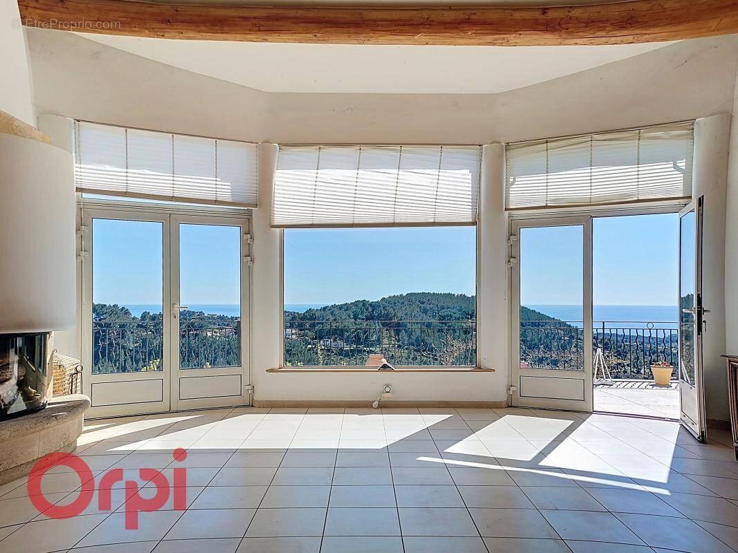 Maison à LA CADIERE-D'AZUR