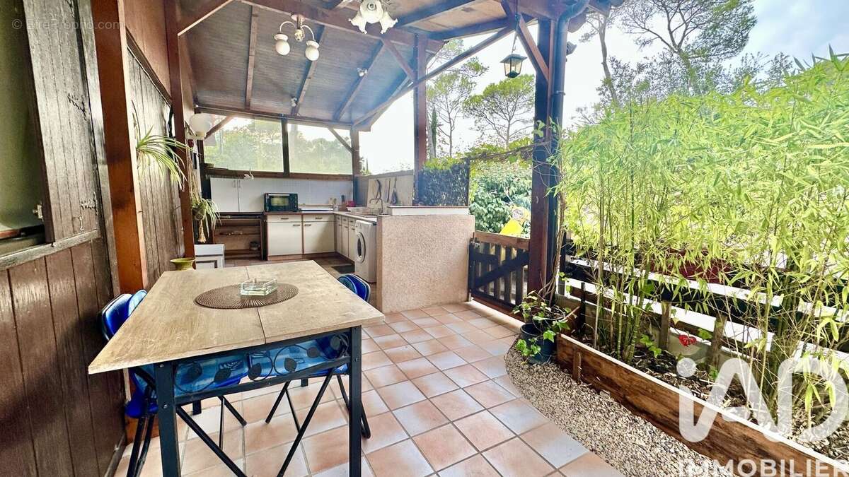 Photo 4 - Terrain à FREJUS