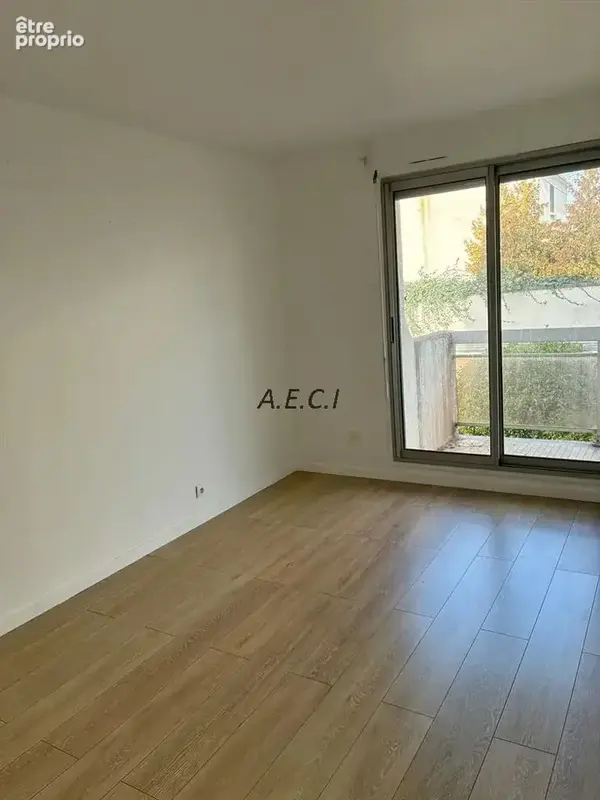 Coeur quartier Bac - Appartement 3 p avec balcons, cave et parki - photo 8