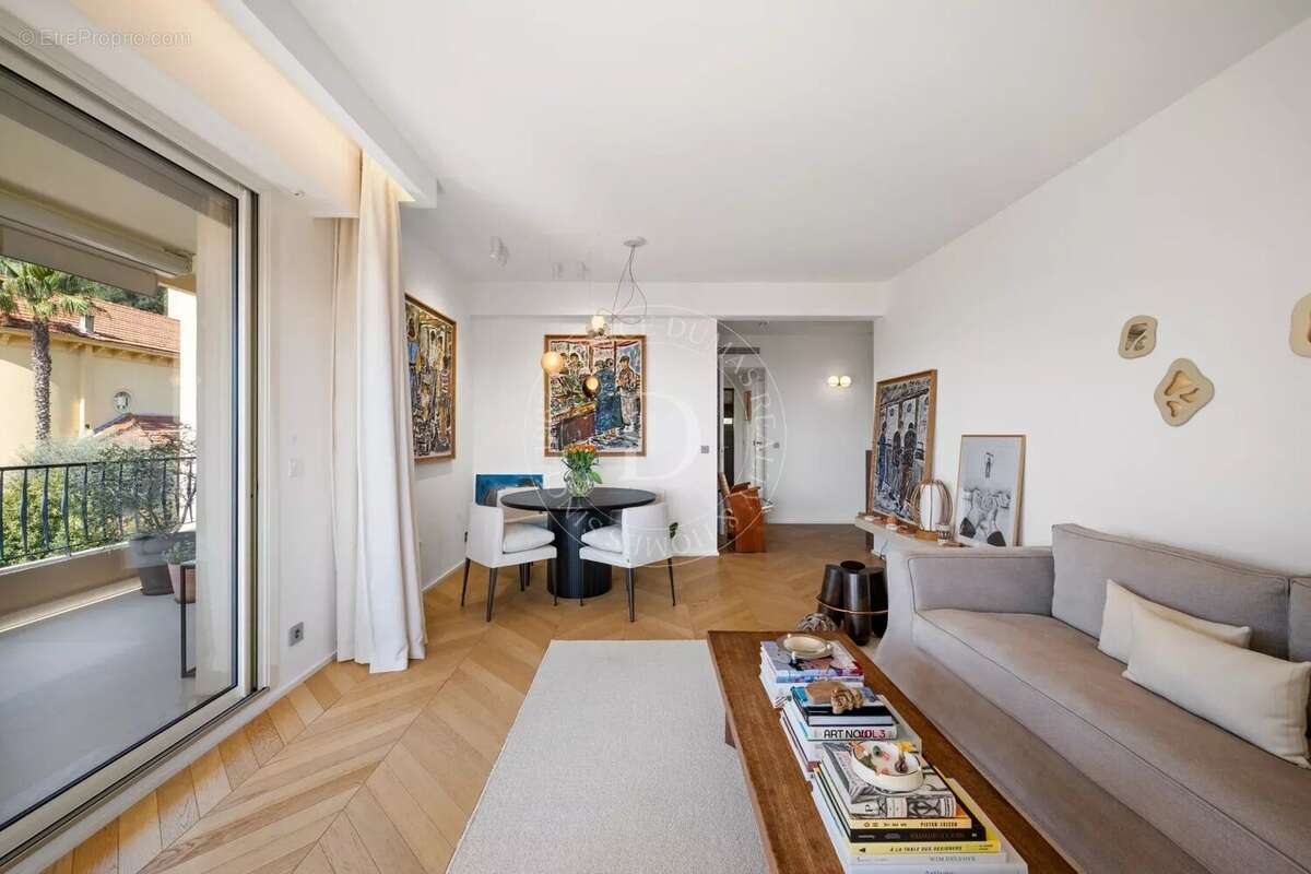 Appartement à BEAULIEU-SUR-MER