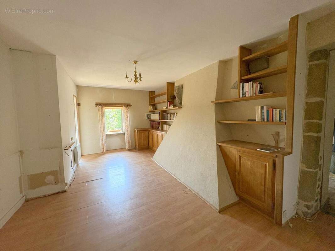 Maison 178 m² à Saint-Aubin-Des-Preaux  - photo 8
