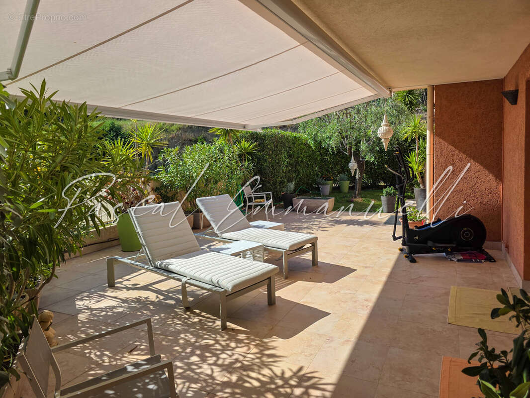 Appartement à MANDELIEU-LA-NAPOULE