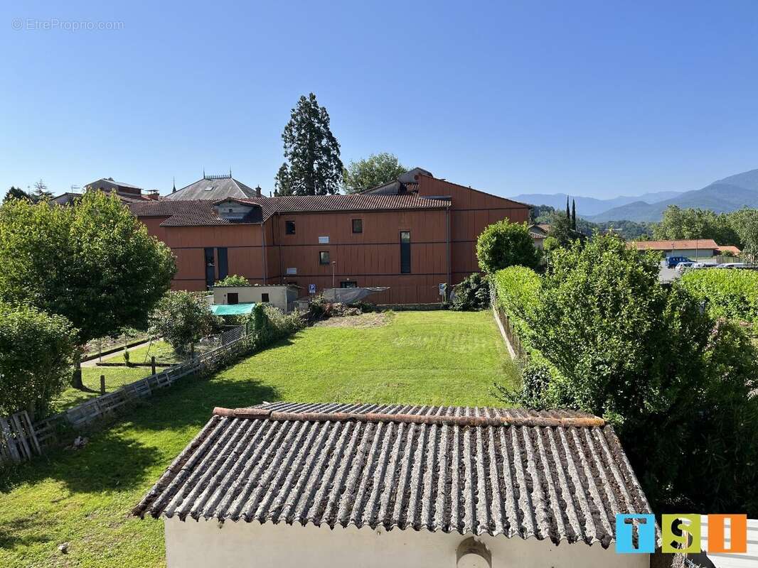 Maison à MONTREJEAU