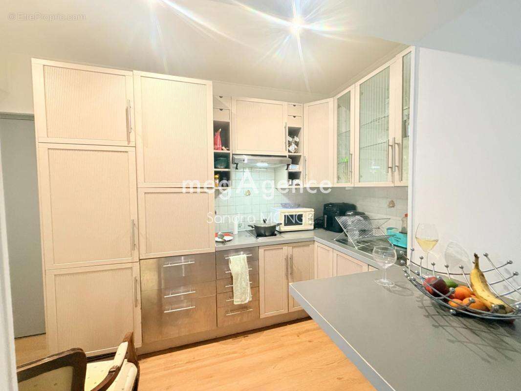 Appartement 2 pièces de 43 m² avec stationnement - photo 4