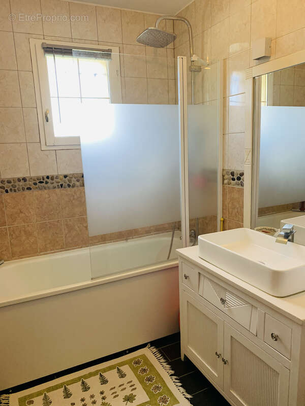 Maison à VILLETHIERRY