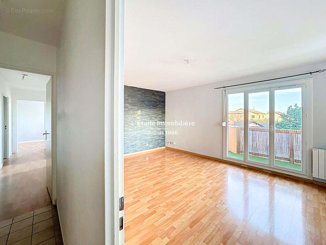 Appartement à SATHONAY-CAMP