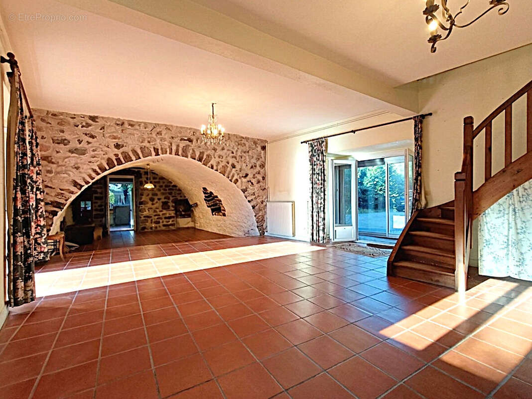 Charmante maison  en pierre F5 avec terrain - photo 6