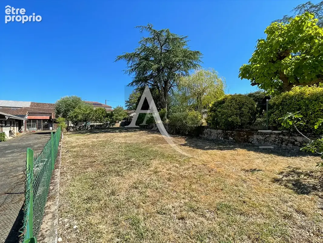 Maison de village avec beaucoup de dépendances ! - photo 13