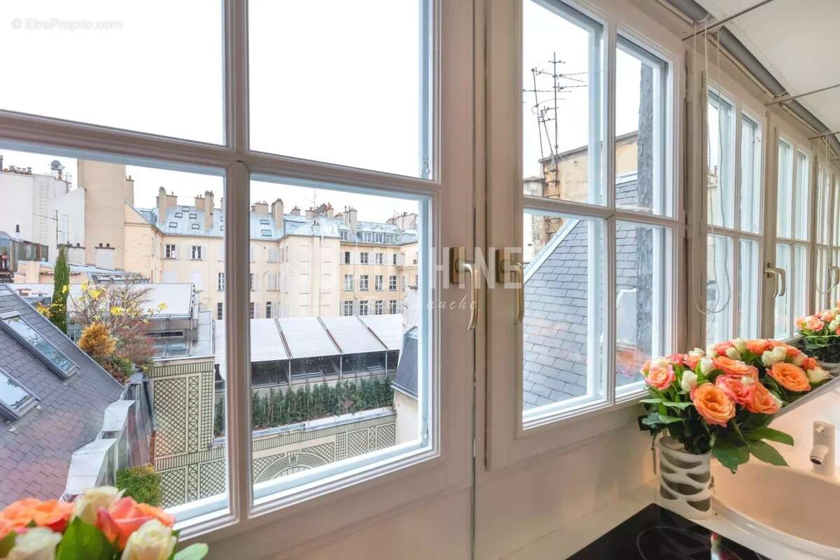 Appartement à PARIS-7E