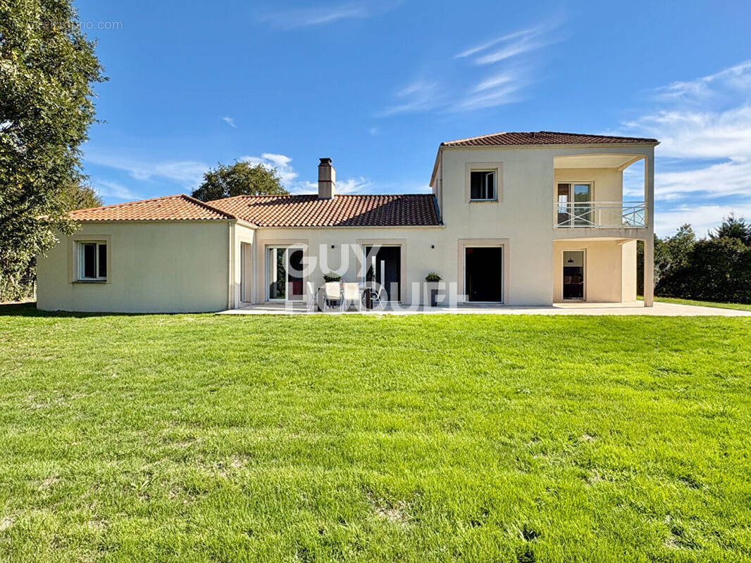 Maison à SAINT-MARS-DU-DESERT