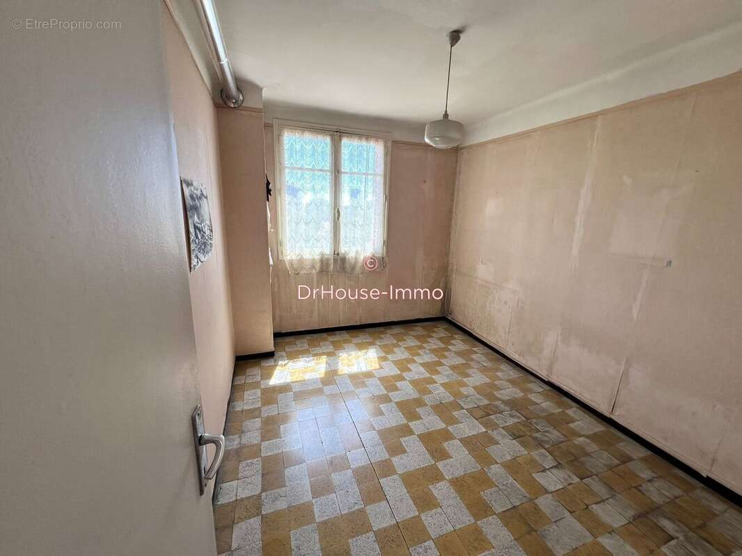Appartement à MARSEILLE-9E