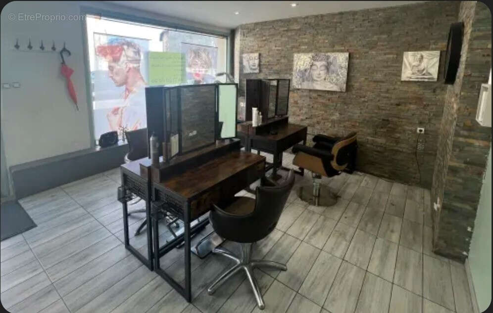 Commerce à SURY-LE-COMTAL