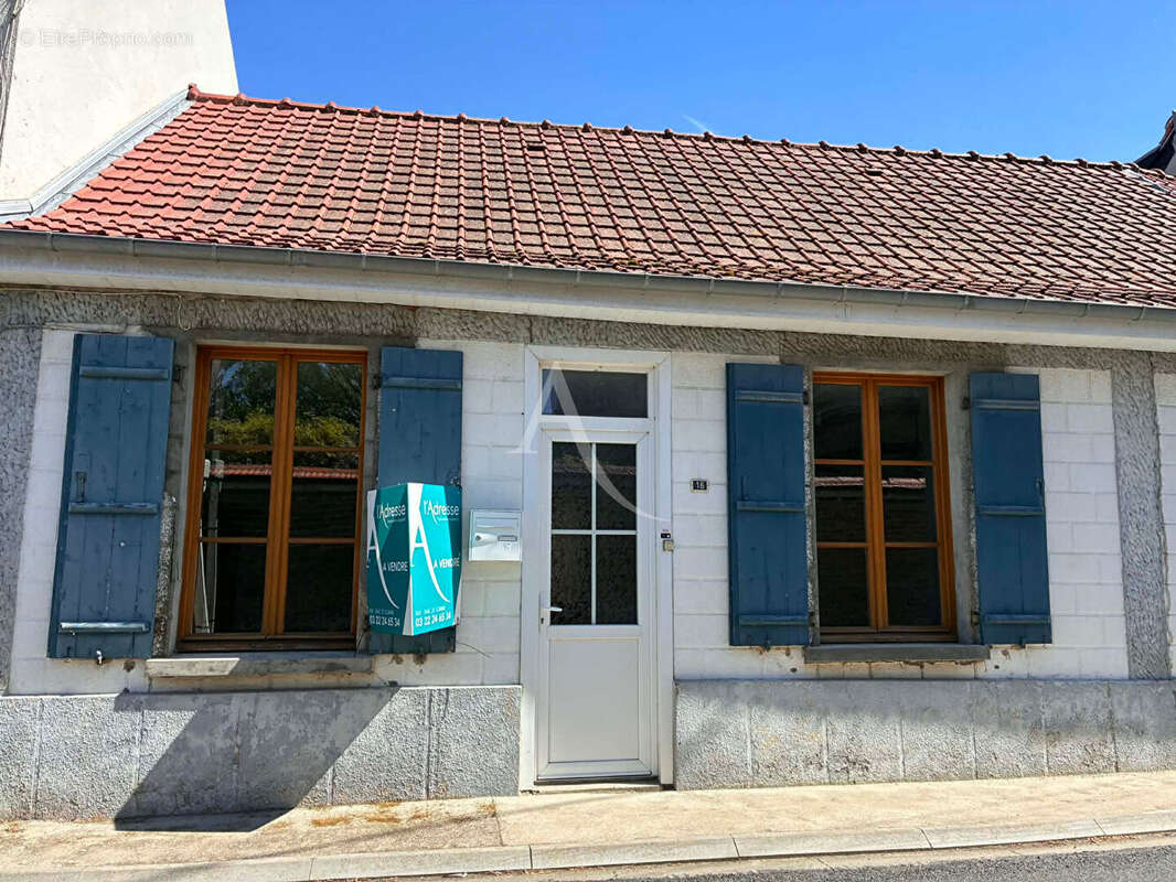 Maison habitable de plain-pied avec garage .centre ville de RUE - photo 2