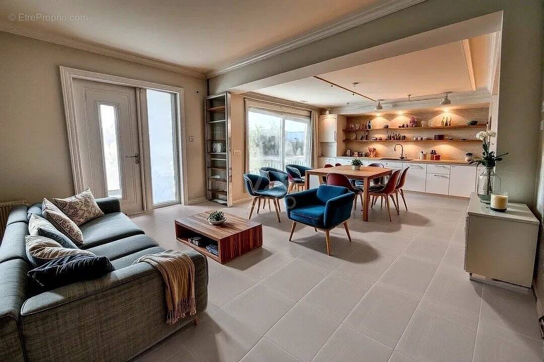 Appartement à BOUGUENAIS