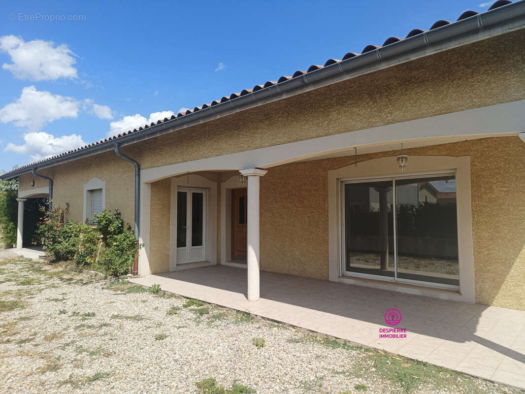 Maison à LE PEAGE-DE-ROUSSILLON