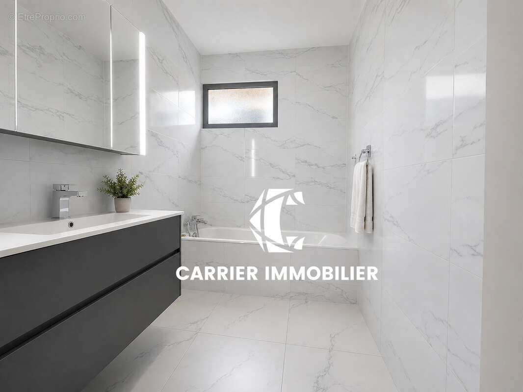 Tassin-la-Demi-Lune   Spacieux T4 traversant  de 107 m2 avec vue dégagée, garage double et piscine - photo 4
